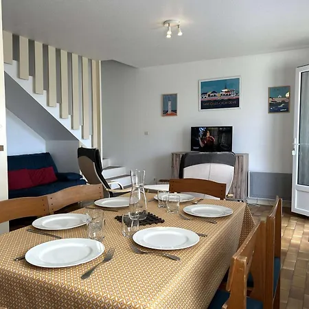 Maison Cosy Proche Avec Jardinet Et Parking Prive - 6 Couchages, 2 - Fr-1-224-43 Holiday home Saint-Gilles-Croix-de-Vie